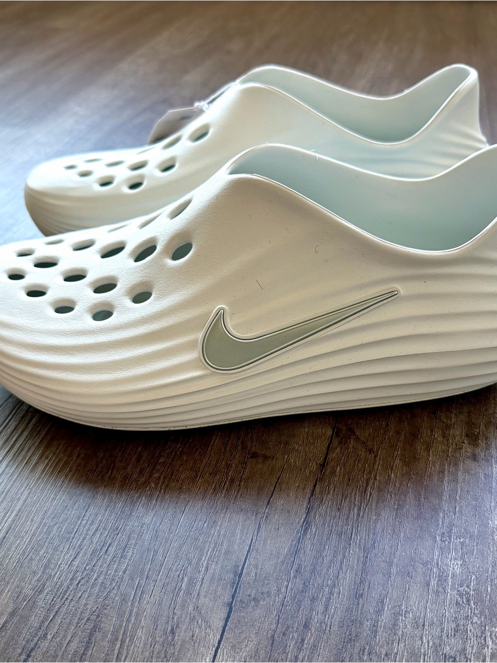 Nike ReactX Rejuven8 Spruce Aura Men 13 HV5060-005 NEW